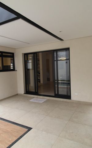 Casa de condomínio para alugar com 200m², 5 quartos e 2 vagasÁrea Externa