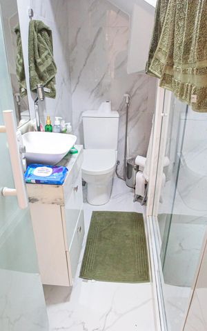 Casa de condomínio para alugar com 167m², 4 quartos e 2 vagasBanheiro da Suíte 1