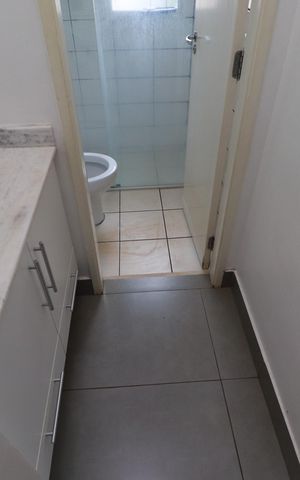Apartamento para alugar com 63m², 2 quartos e 2 vagasBanheiro 
