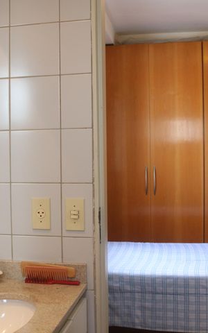 Apartamento à venda com 53m², 2 quartos e 2 vagasBanheiro 1
