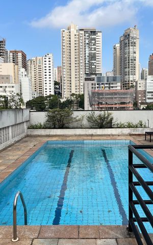Apartamento à venda com 53m², 2 quartos e 2 vagas Apartamento à venda com 53m², 2 quartos e 2 vagasÁrea comum - Piscina
