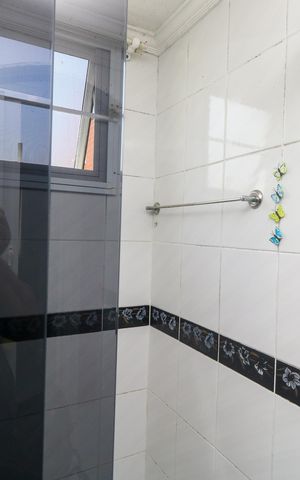 Apartamento à venda com 55m², 2 quartos e 1 vaga Apartamento à venda com 55m², 2 quartos e 1 vagaBanheiro