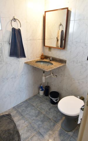 Casa para alugar com 331m², 3 quartos e 3 vagasBanheiro Suíte