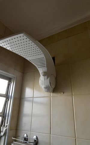 Casa para alugar com 331m², 3 quartos e 3 vagasBanheiro Social