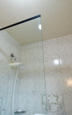 Casa para alugar com 331m², 3 quartos e 3 vagasBanheiro Suíte