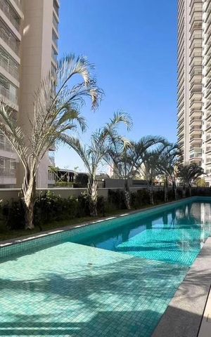 Studio para alugar com 32m², 1 quarto e sem vaga Studio para alugar com 32m², 1 quarto e sem vagaÁrea comum - Piscina