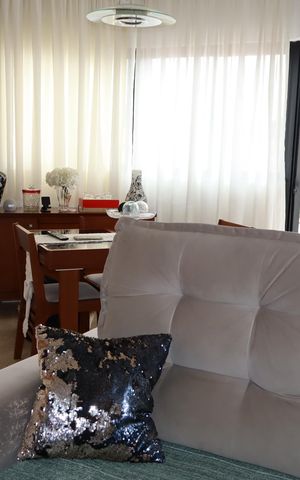 Apartamento à venda com 74m², 2 quartos e 1 vagaSala