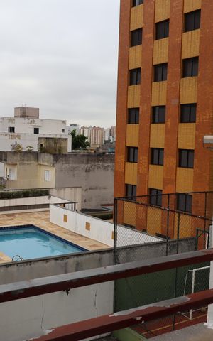 Apartamento à venda com 74m², 2 quartos e 1 vagaVaranda do quarto