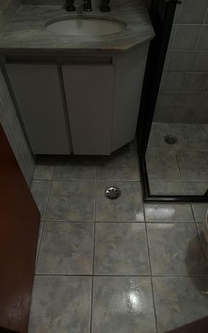 Apartamento para alugar com 77m², 2 quartos e 2 vagasBanheiro Social