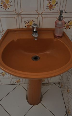 Casa à venda com 319m², 4 quartos e 1 vagaBanheiro 2