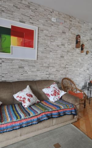 Casa à venda com 319m², 4 quartos e 1 vagaSala de estar