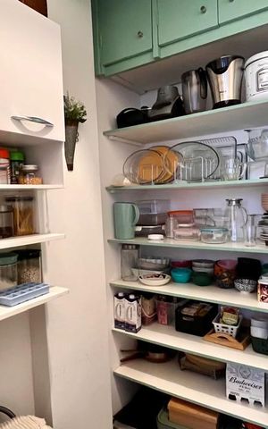 Apartamento à venda com 140m², 4 quartos e 2 vagas Apartamento à venda com 140m², 4 quartos e 2 vagasDespensa
