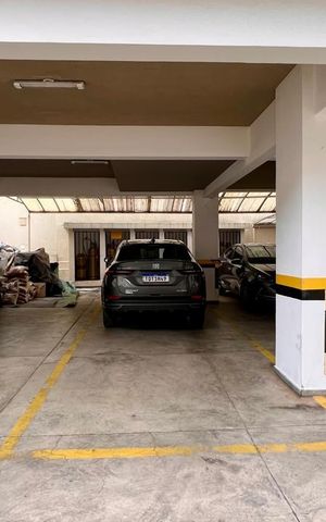 Apartamento à venda com 140m², 4 quartos e 2 vagas Apartamento à venda com 140m², 4 quartos e 2 vagasvagas