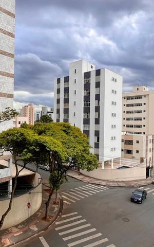 Apartamento à venda com 140m², 4 quartos e 2 vagas Apartamento à venda com 140m², 4 quartos e 2 vagasvista