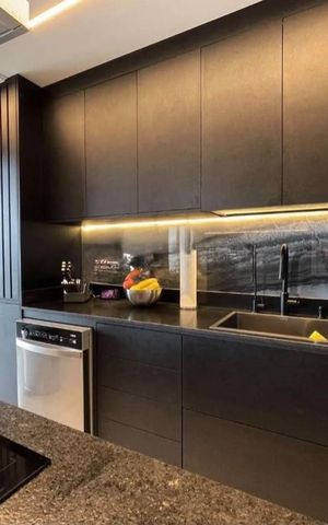 Apartamento à venda com 174m², 3 quartos e 2 vagas Apartamento à venda com 174m², 3 quartos e 2 vagasCozinha