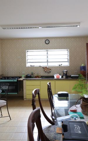 Casa à venda com 220m², 4 quartos e 4 vagasCozinha