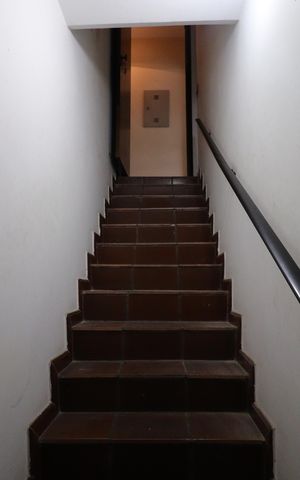 Casa à venda com 220m², 4 quartos e 4 vagasGaragem - Escada