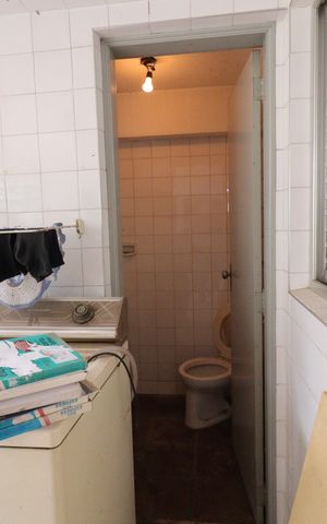 Casa à venda com 220m², 4 quartos e 4 vagasÁrea de Serviço - Lavabo
