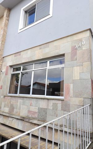 Casa à venda com 220m², 4 quartos e 4 vagasFachada da entrada
