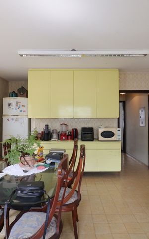 Casa à venda com 220m², 4 quartos e 4 vagasCozinha