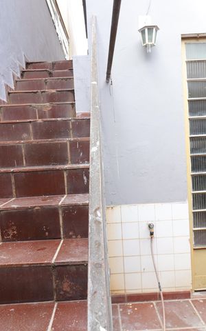Casa à venda com 220m², 4 quartos e 4 vagasQuintal Fundos
