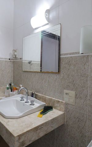 Casa à venda com 220m², 4 quartos e 4 vagasBanheiro da Suíte