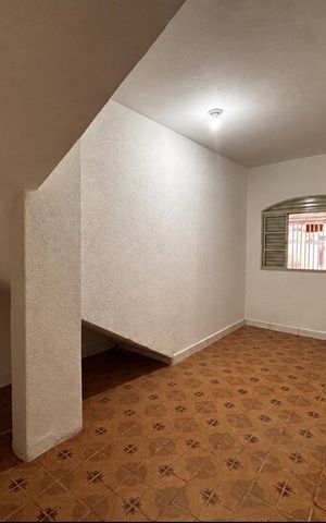 Casa para alugar com 80m², 1 quarto e sem vaga Casa para alugar com 80m², 1 quarto e sem vagaQuarto