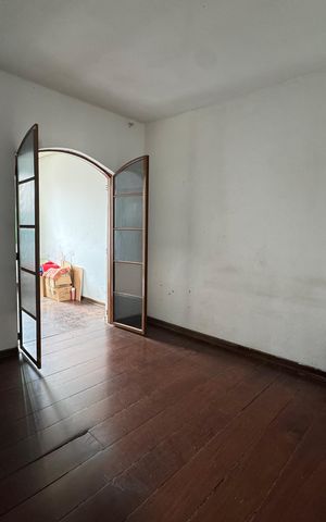 Casa à venda com 330m², 5 quartos e 4 vagas