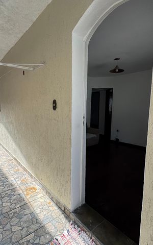 Casa à venda com 330m², 5 quartos e 4 vagas