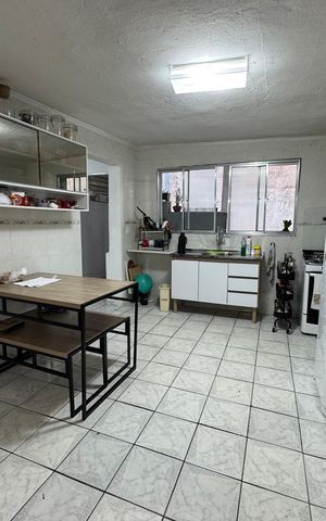 Casa à venda com 330m², 5 quartos e 4 vagas