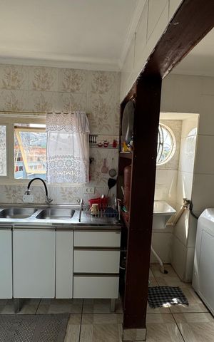 Casa à venda com 330m², 5 quartos e 4 vagas
