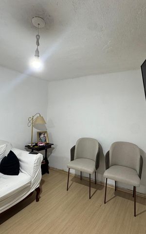 Casa à venda com 330m², 5 quartos e 4 vagas Casa à venda com 330m², 5 quartos e 4 vagasSala 2