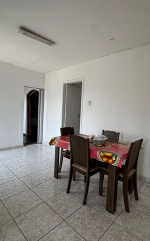 Casa à venda com 330m², 5 quartos e 4 vagas