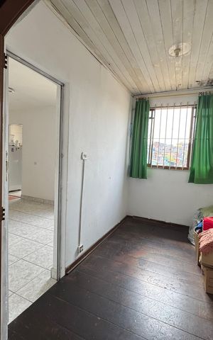 Casa à venda com 330m², 5 quartos e 4 vagas