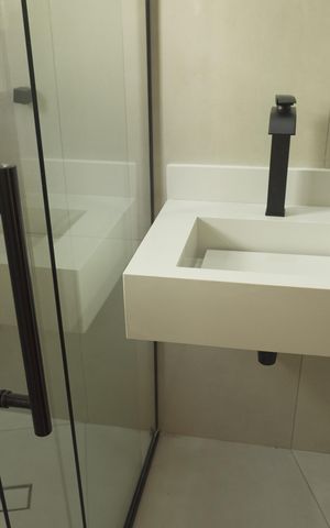 Casa de condomínio à venda com 350m², 2 quartos e 6 vagasBanheiro da Suíte 1