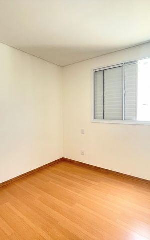 Apartamento à venda com 149m², 3 quartos e 2 vagas Apartamento à venda com 149m², 3 quartos e 2 vagasQuarto