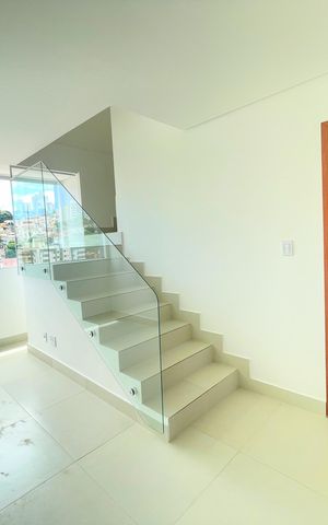 Apartamento à venda com 149m², 3 quartos e 2 vagas Apartamento à venda com 149m², 3 quartos e 2 vagasSala