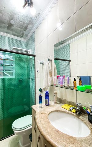 Casa à venda com 50m², 2 quartos e 2 vagasBanheiro