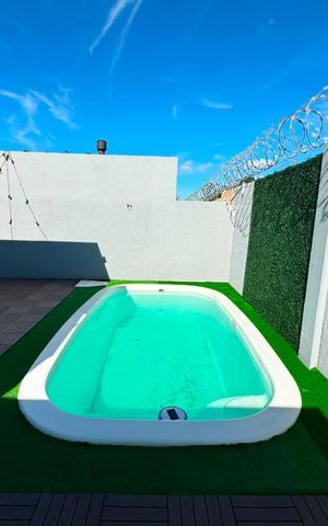 Casa de condomínio para alugar com 100m², 3 quartos e 4 vagas Casa de condomínio para alugar com 100m², 3 quartos e 4 vagasÁrea externa