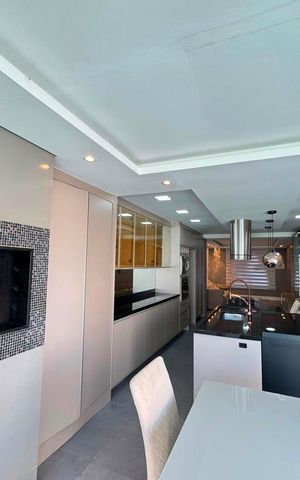 Casa de condomínio para alugar com 100m², 3 quartos e 4 vagas Casa de condomínio para alugar com 100m², 3 quartos e 4 vagasÁrea externa