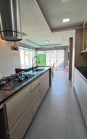 Casa de condomínio para alugar com 100m², 3 quartos e 4 vagas Casa de condomínio para alugar com 100m², 3 quartos e 4 vagasCozinha