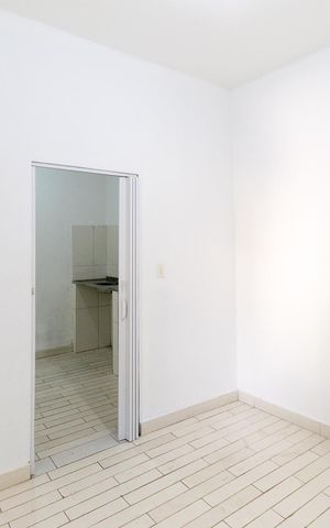 Casa para alugar com 30m², 1 quarto e sem vaga Casa para alugar com 30m², 1 quarto e sem vagaQuarto