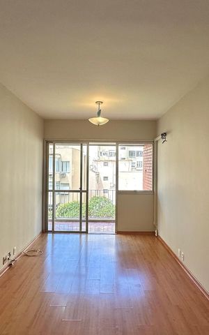 Apartamento à venda com 58m², 1 quarto e 1 vaga