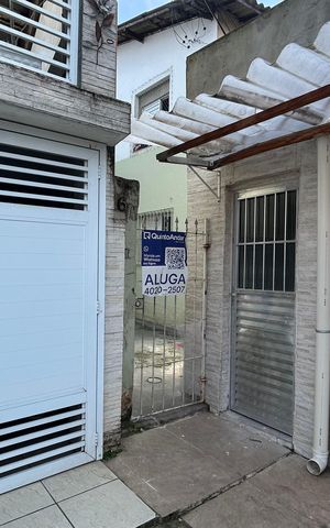 Casa para alugar com 50m², 1 quarto e sem vaga Casa para alugar com 50m², 1 quarto e sem vagaFachada