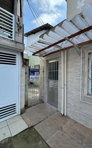 Casa para alugar com 50m², 1 quarto e sem vaga Casa para alugar com 50m², 1 quarto e sem vagaFachada