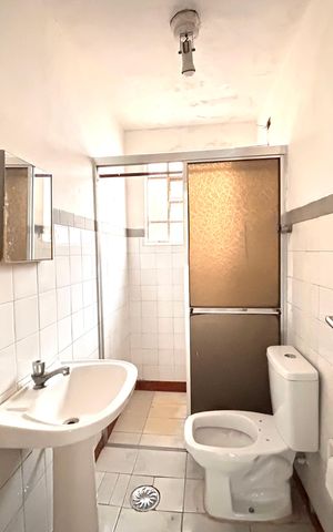 Casa para alugar com 50m², 1 quarto e sem vaga Casa para alugar com 50m², 1 quarto e sem vagaBanheiro