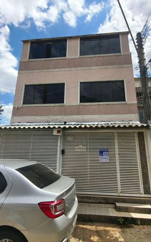 Casa à venda com 90m², 4 quartos e sem vaga
