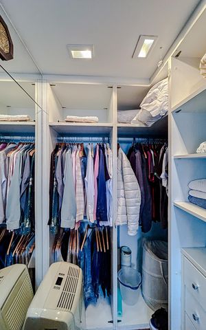 Apartamento à venda com 82m², 1 quarto e 2 vagasCloset da suíte