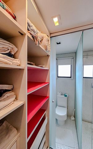 Apartamento à venda com 82m², 1 quarto e 2 vagasCloset da suíte