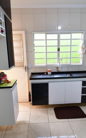 Casa à venda com 125m², 2 quartos e 2 vagasCozinha
